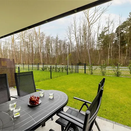 Modern With Private Garden By Renters Prestige Appartamento *