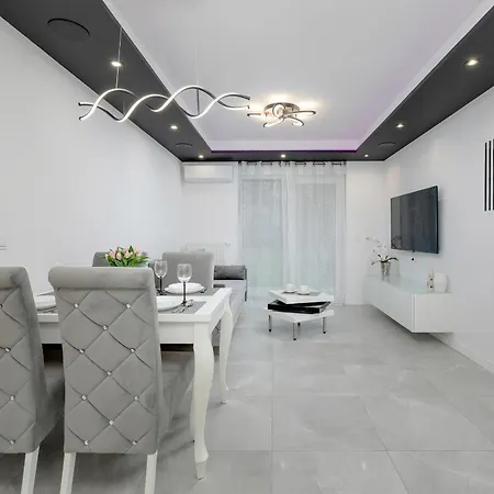 Appartamento Modern With Private Garden By Renters Prestige *