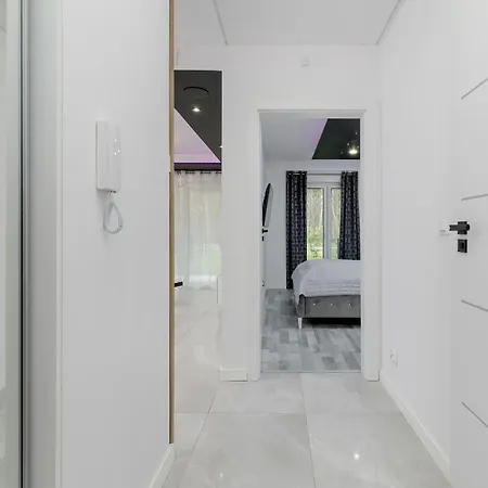 Appartamento Modern With Private Garden By Renters Prestige Miedzywodzie